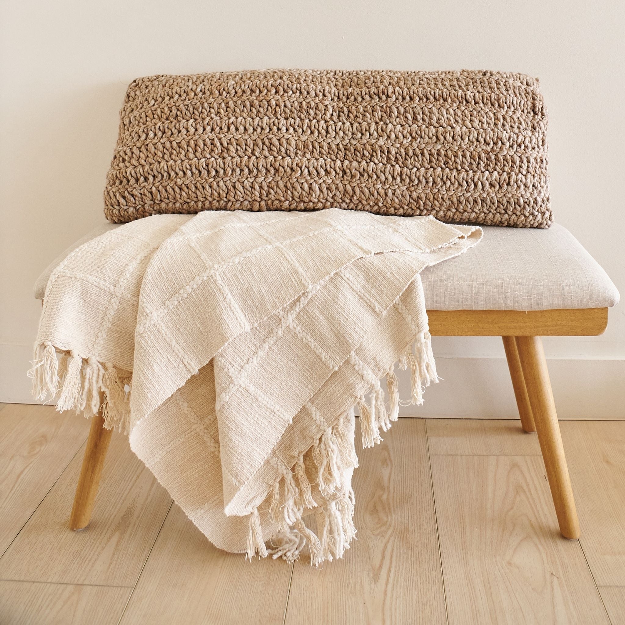 Sea Shell White Textured Checks Handloom Throw – Variously
