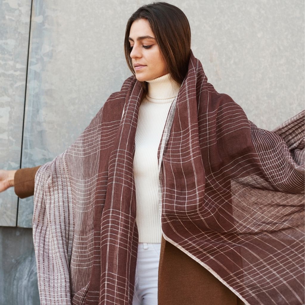 Auro Cinnabar Handwoven Linen Scarf
