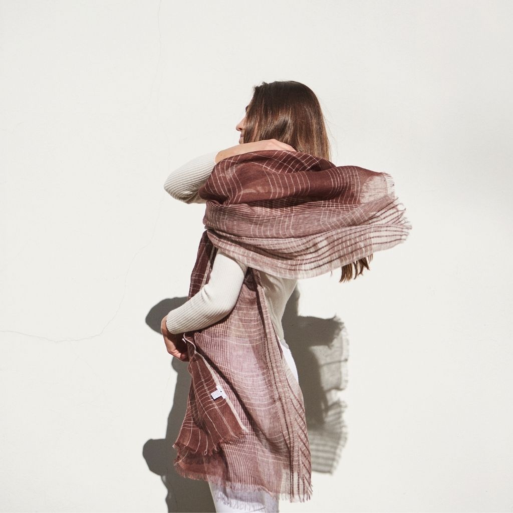 Auro Cinnabar Handwoven Linen Scarf