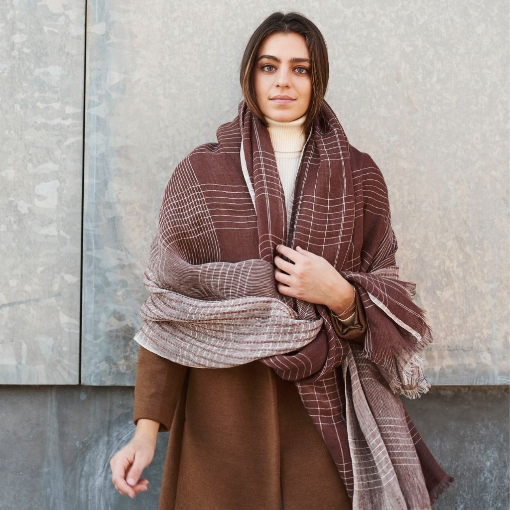 Auro Cinnabar Handwoven Linen Scarf