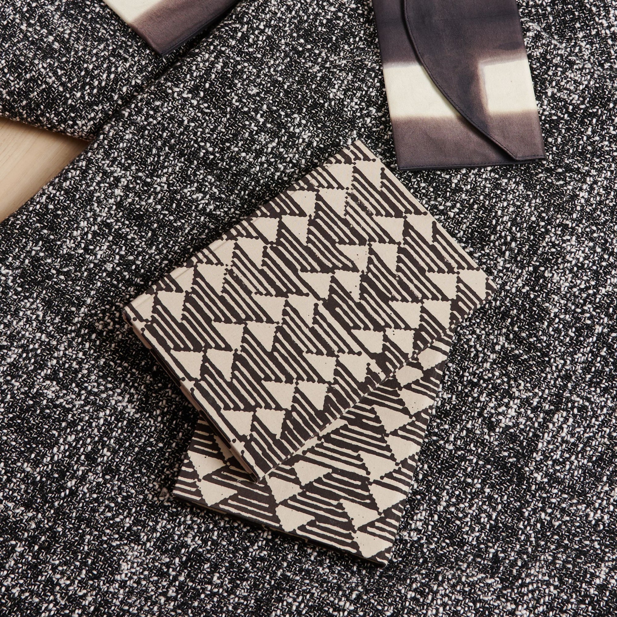 Tria Black White Zero Waste Handmade Artisanal Journal